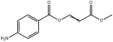 3-METHOXY-3-OXO-1-PROPENYL 4-AMINOBENZENECARBOXYLATE Struktur